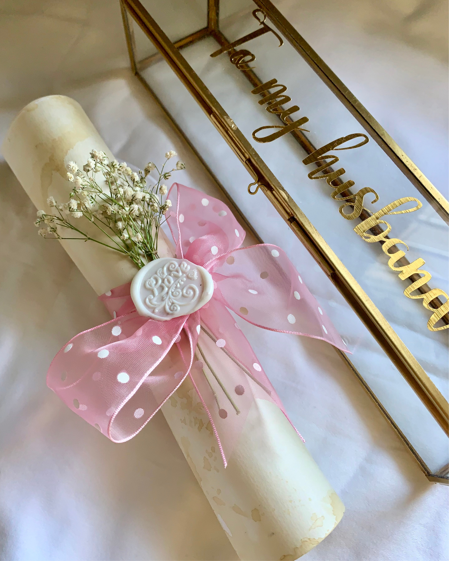 Handwritten Letter with Scroll Box